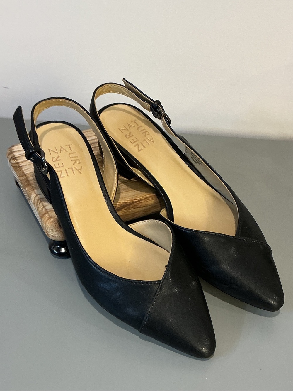 Naturalizer Frisco Black Pointed Slingback Mules, size 6